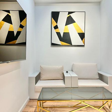 City Center - Next To Holiday Inn -2Br Apartment Тбилиси Екстериор снимка