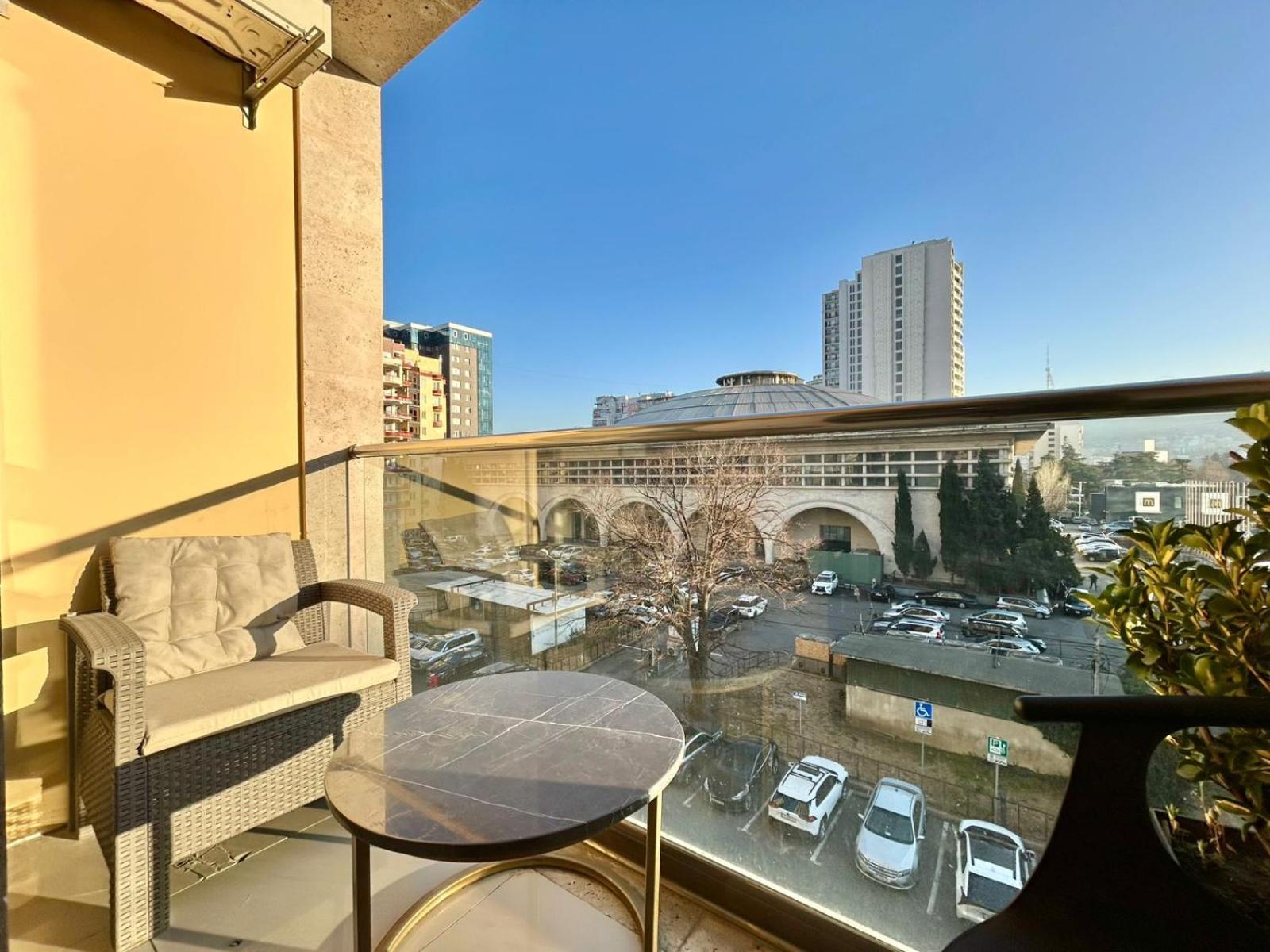City Center - Next To Holiday Inn -2Br Apartment Тбилиси Екстериор снимка