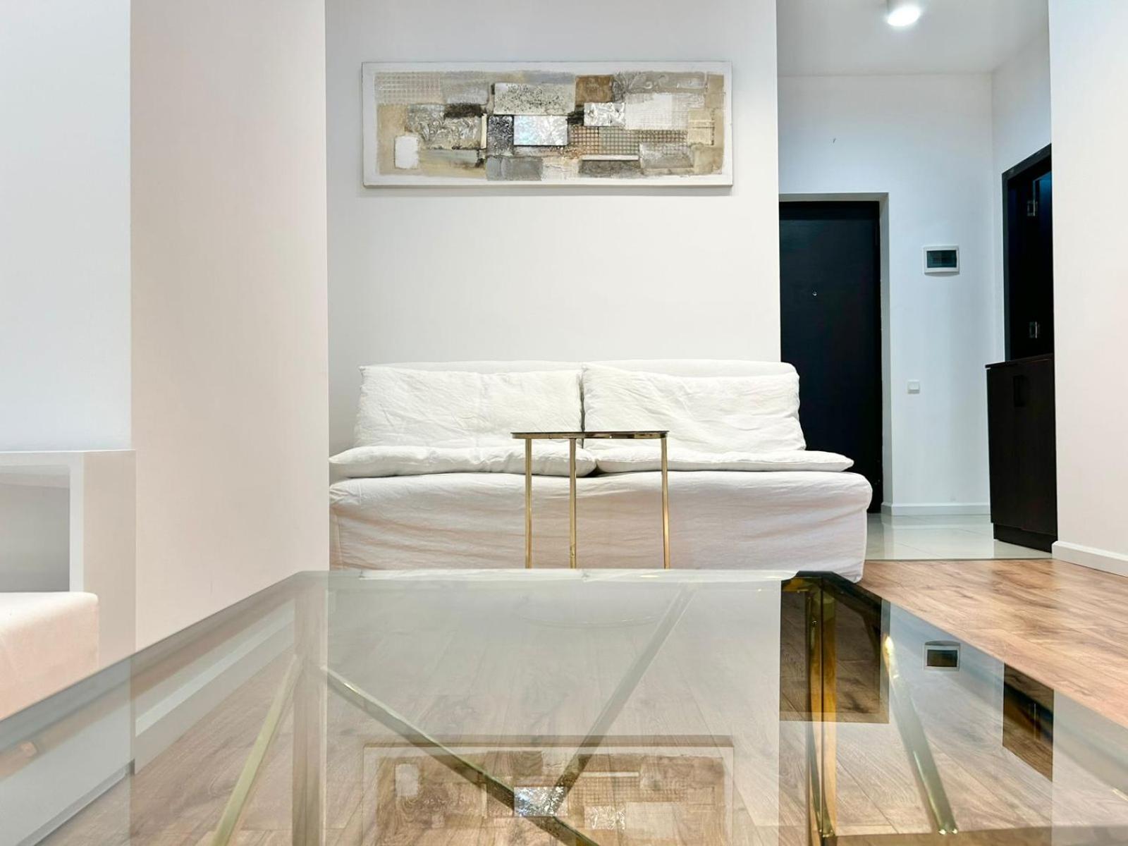 City Center - Next To Holiday Inn -2Br Apartment Тбилиси Екстериор снимка
