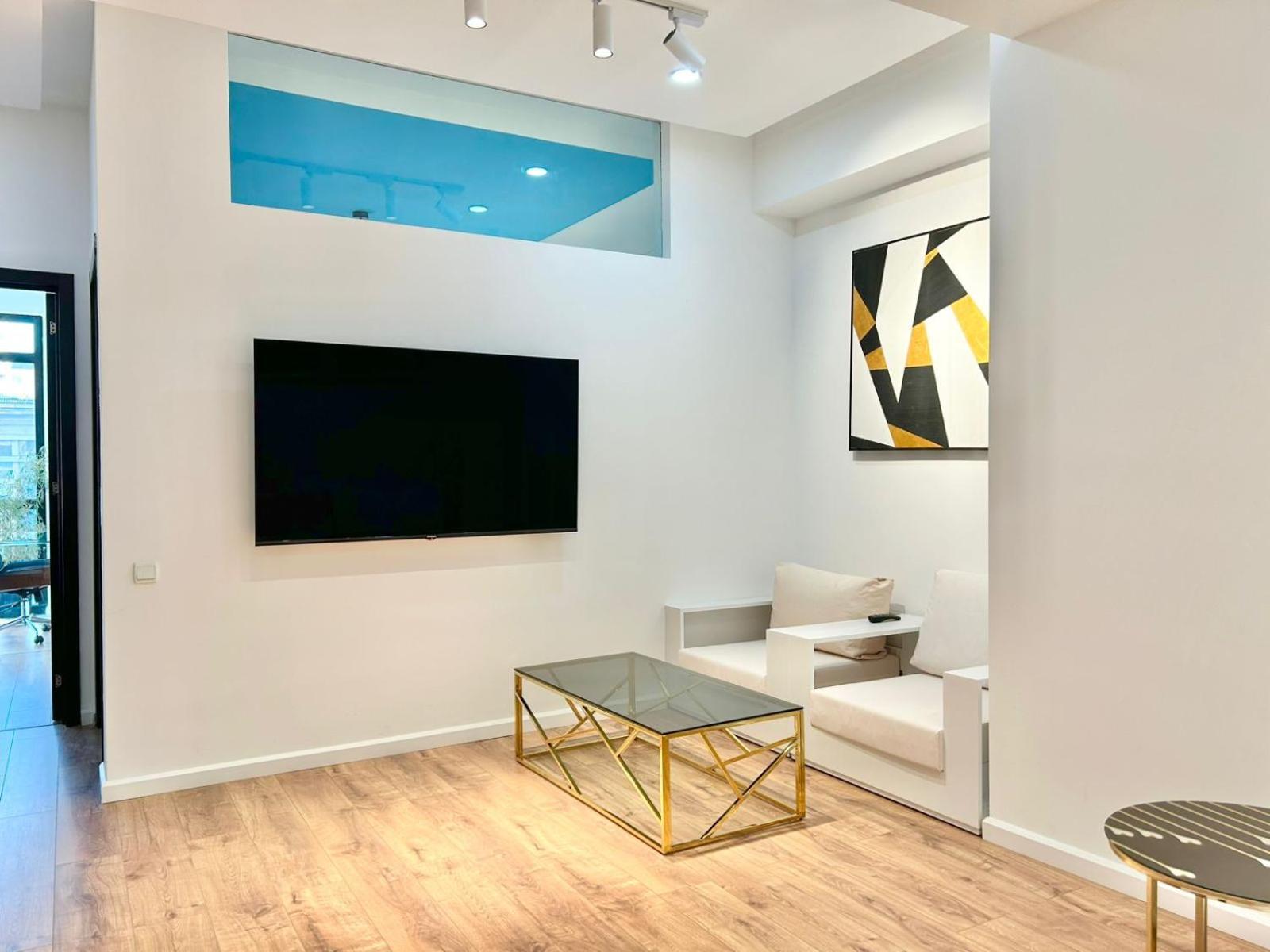 City Center - Next To Holiday Inn -2Br Apartment Тбилиси Екстериор снимка